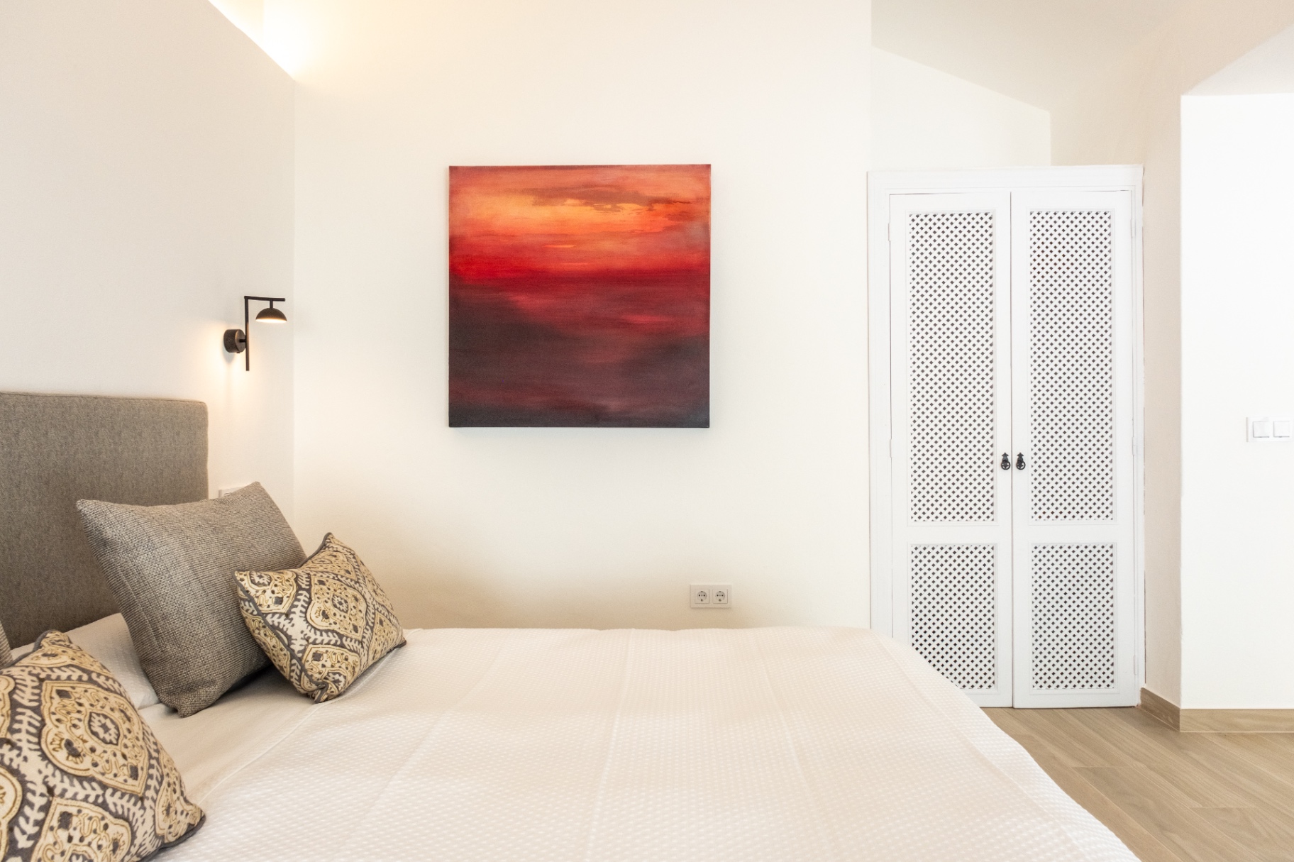 Almendra room