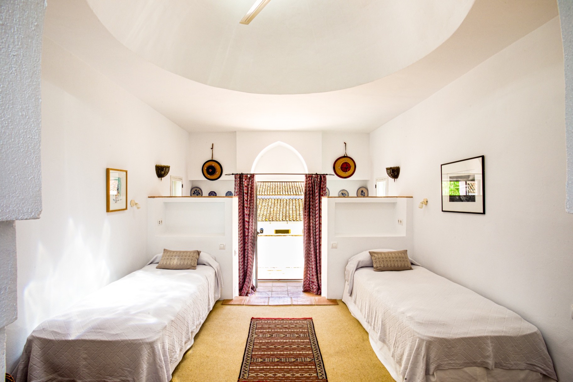 Nuez — Terrace & Premium Shared at Finca Avedin